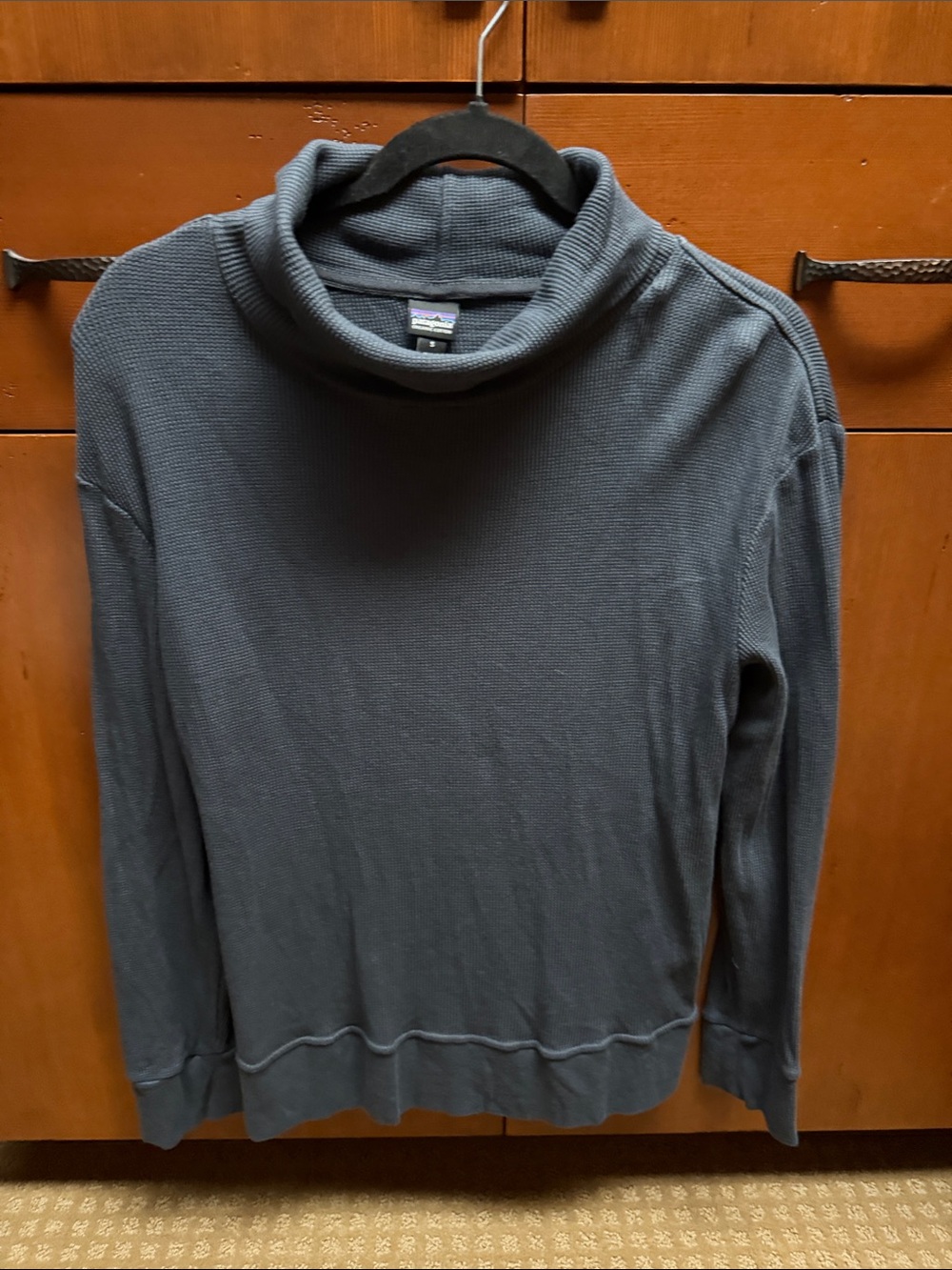 Patagonia women’s Slate Blue thermal Turtleneck